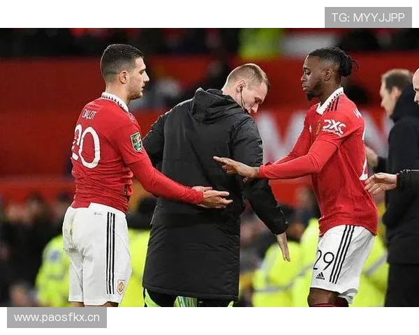 曼联复兴进程屡陷“有希望却难突破”困局，稳定性与关键战表现成制约因素