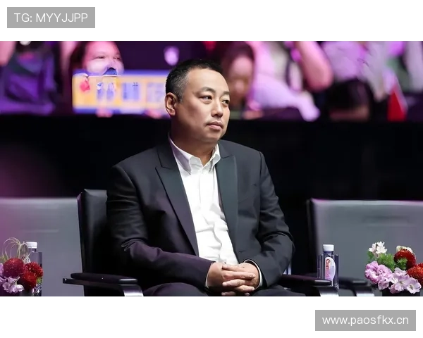 刘国梁这生活也太反差了，比球场上还高调一点儿吧？