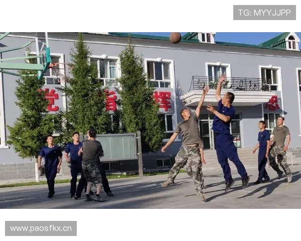 篮球比赛中的球权判定规则详解，如何正确判罚起争执？